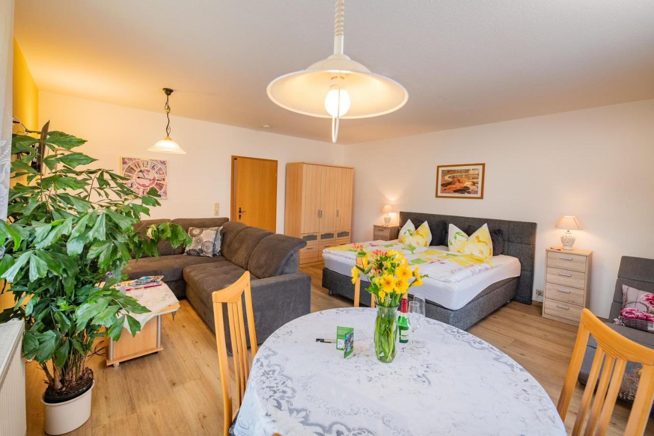 Gaestehaus Regina Ruhla Eksteriør billede