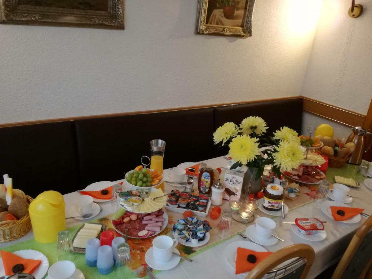 Gaestehaus Regina Ruhla Eksteriør billede